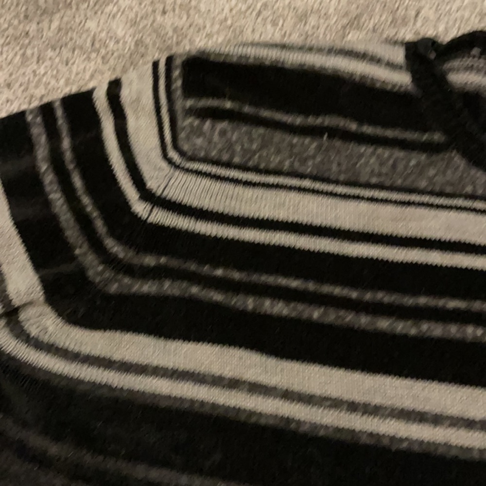 Sweater - Picture 3 of 3